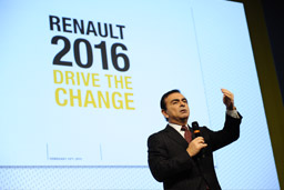 Drive the Change
Renault 2016 -Drive the Change est un plan stratégique construit sur 6 ans avec un point à mi-parcours fin 2013. Il a pour objectifs principaux la croissance des volumes du groupe et la création de free cash flow de façon pérenne. Le groupe Renault agit sur sept leviers majeurs pour atteindre ces objectifs: - la poursuite de sa politique d'innovation - le renouvellement et le renforcement de l'offre produit - le renforcement de l'image de la marque Renault - l'excellence du réseau dans la relation client ; - la maîtrise des dépenses R&amp;D et d'investissement - la réduction des coûts - le maintien en Europe et la croissance à l'internationalconférence de presse du 10/02/2011 