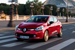 Renault et ses marquesRenault
Lancée en 1898 par les frères Renault, Renault est la marque historique et fondatrice du Groupe. Aujourd'hui, elle représente plus de 80% des ventes totales du Groupe et connaît une grande expansion à l'international. Son siège social historique se situe à Boulogne-Billancourt et son centre d'ingénierie et de R&amp;D, le Technocentre, à Guyancourt. De la « voiture à vivre » aux véhicules électriques pour tous, en passant par l'invention du turbo ou encore du monospace, Renault a toujours été à la pointe de l'innovation automobile. Plus sur les marques du Groupe sur renault.com 