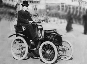 L'HISTOIRE RENAULT
Les débuts de l'aventure industrielle de Louis Renault en 1898... Le succès de la 4CV...Les victoires en Formule 1... L'Alliance Renault-Nissan...Revivez en quelques étapes toute l'histoire du Groupe Renault.Les étapes clés