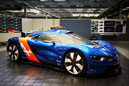 Concepts cars
Les concept-cars préfigurent les véhicules du futur. Ils sont la vitrine des innovations de Renault et des dernières tendances en matière de design et de technologie.